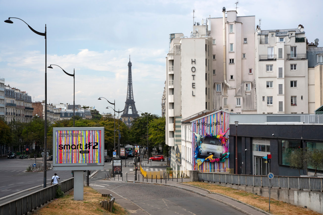 Fresque murale smart #2 à Paris